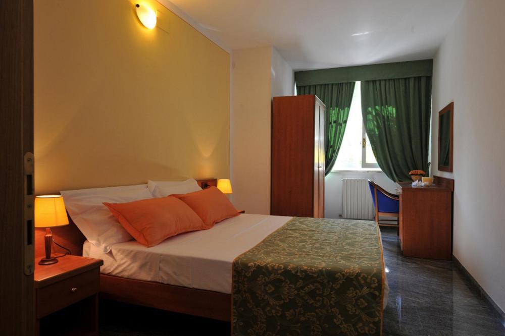 Holiday House Aurora Cortona Zimmer foto